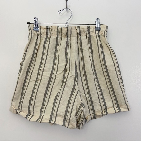 UNIQLO Striped Off-White Gray Shorts Small 26-27” - Picture 3 of 5